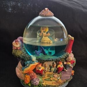 Alice In Wonderland Drink Me Water Globe Music Box Disney Retired Rare